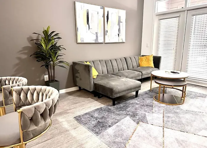 Brand New 1 Bed Apt In The Heart Of Midtown